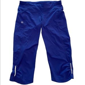 Athleta capris size small